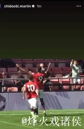 曼晚：青训小将疑似用晒照回应阿莫林言论，阿马斯与奥比参与其中